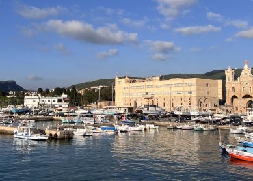 Histoire: Saint Etienne des Soeurs des Saints Coeurs – Batroun